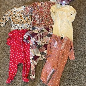 Gently loved 6-9 month baby girls clothes